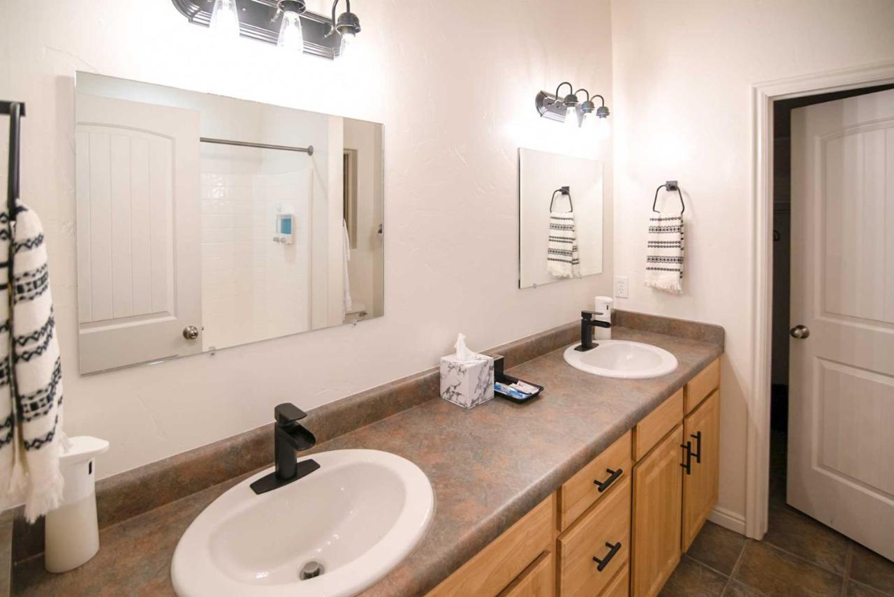 Modern Page Retreat With View, 9 Mi To Wahweap Beach Villa Esterno foto